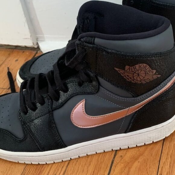 Jordan 1 Retro Bronze Medal Size 12 US Men's - Picture 1 of 10